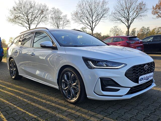 Ford FOCUS Wagon 1.0 EcoBoost Hybrid ST Line X 155pk | Trekhaak afneembaar | Panoramadak | Bang&Olufsen | Adaptive cruise control | Winter Pack | All season banden | Camera