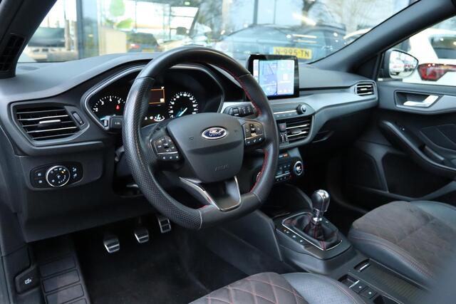 Ford FOCUS WAGON 1.0 ECOBOOST HYBRID ST-LINE | CARPLAY | WINTERPACK | TREKHAAK | KEYLESS | CAMERA | CRUISE |