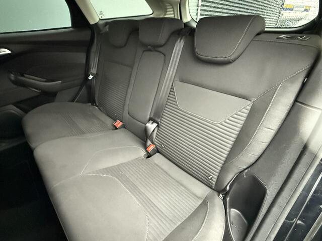 Ford FOCUS Wagon BWJ 2016 | 1.0T 126PK Titanium AUTOMAAT | TREKHAAK | CLIMA | NAVI | STOEL&STUURWIEL VERW | PRIVACY GLASS | PDC 2X | PARKPILOT