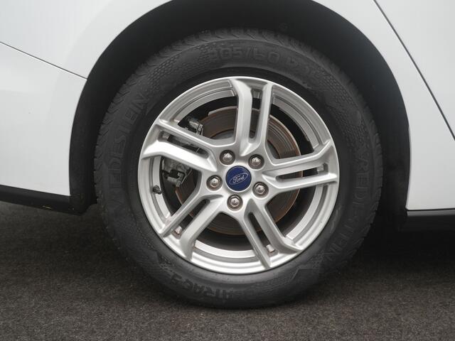 Ford FOCUS Wagon 1.0 EcoBoost Hybrid Trend Edition Business - RIJKLAARPRIJS - All Seasonbanden - Cruise Control - Achteruitrijcamera