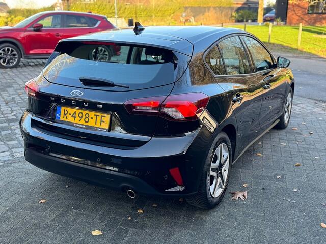 Ford FOCUS HB 1.0 100pk Connected airco,navigatie,led,pdc,cruise