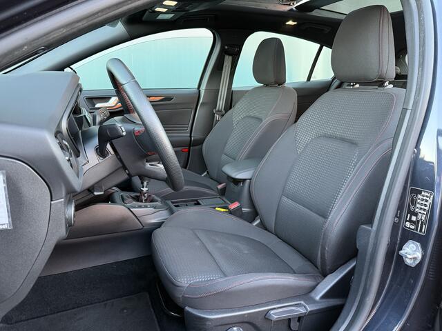 Ford FOCUS BWJ 2020 1.0 EcoBoost Hybrid 124 PK ST Line Business PANODAK | FULL LED | STOEL+STUURVERW. | VOORRUITVERW. | CAMERA | KEYLESS | CARPLAY + ANDROID | NAVI | CLIMA | CRUISE | LMV | PDC