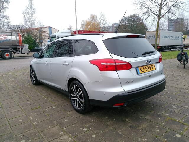 Ford FOCUS 1.0 TITANIUM