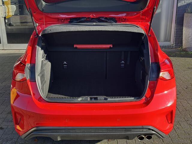 Ford FOCUS 1.0 EcoBoost ST Line Business DAB / CLIMA / CRUISE / STYOELVERW / STUURVERW