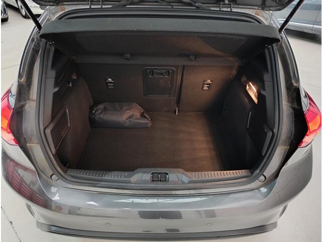 Ford FOCUS 1.0 EcoBoost Hybrid ST Line X Business Climate controle | Navigatiesysteem |Parkeersensoren |Led verlichting | Cruise controle