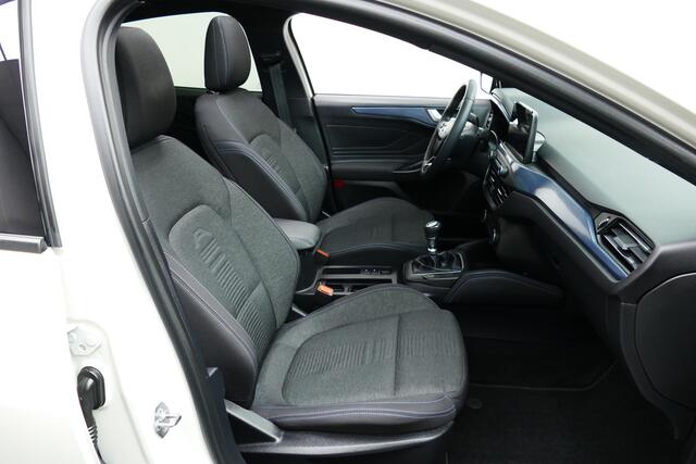 Ford FOCUS 1.0 124Pk EcoBoost Hybrid Active X Business. Panodak, Camera, Stoel&StuurVerw, 18"LMV, Haak 1100kg