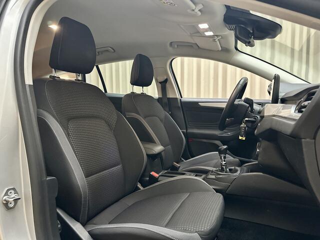 Ford FOCUS Wagon 1.0 EcoBoost Hybrid *Apple Carplay* Camera / Cruise / Navigatie / LED / Lane Assist / 16'' LMV / Org.NL!