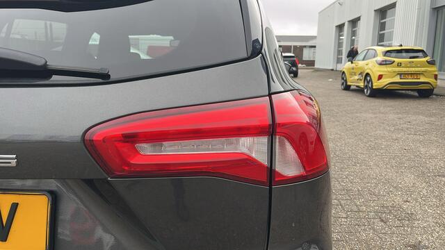 Ford FOCUS Wagon 1.5 EcoBoost ST Line X Business 150pk | Trekhaak | Adaptieve Cruise Control | Elek. Achterklep | AGR Stoelen | Standkachel