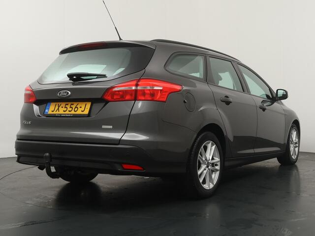 Ford FOCUS Wagon 1.0 Trend - Navigatie - Trekhaak - Lichtmetalen velgen
