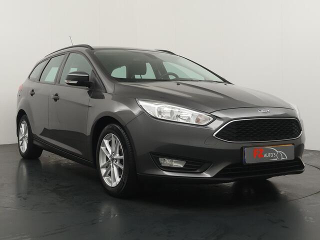 Ford FOCUS Wagon 1.0 Trend - Navigatie - Trekhaak - Lichtmetalen velgen