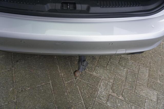 Ford FOCUS Wagon 1.0 125PKEcoB.Hybrid Titanium X Business/Trekhaak/ Parkeerpakket/Digi Dashboard.