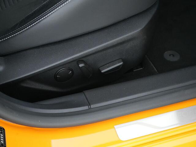 Ford FOCUS ST-3 2.3 280pk PERFORMANCE PACK |dealer onderhouden|panoramadak|B&O|HUD|adaptive cruise control|Apple Carplay|BLIS|winterpack|elek. verstelbare stoelen|lane assist|