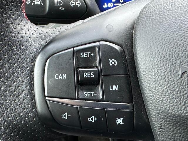 Ford FOCUS Wagon 1.0 EcoBoost Hybrid ST Line X | Cruise control | Verwarmde voorruit | Voorstoelen verwarmd