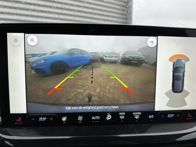 Ford FOCUS Wagon 1.0 EcoBoost Hybrid ST Line X | Cruise control | Verwarmde voorruit | Voorstoelen verwarmd