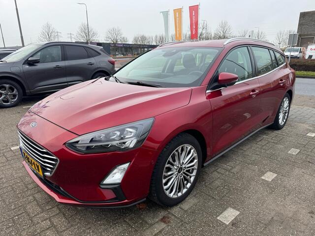 Ford FOCUS Wagon 1.0 EcoBoost Titanium Business 125pk | Full LED | Winterpack | Trekhaak