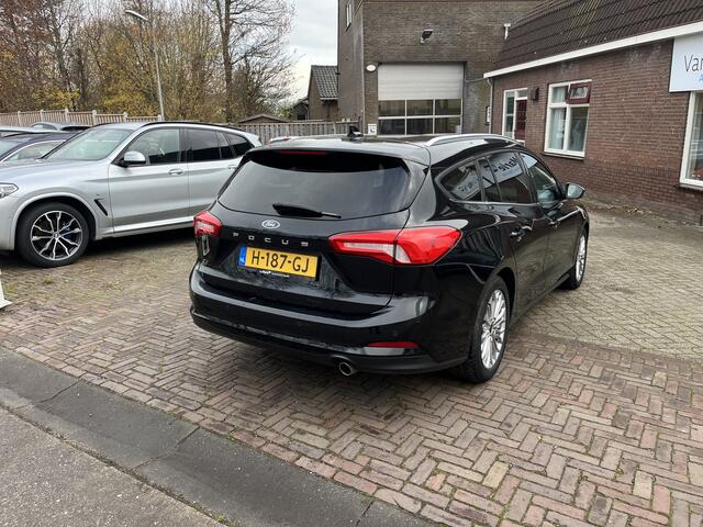 Ford FOCUS Wagon 1.0 EcoBoost Titanium Business TREKHAAK CLIMA STOEL- EN STUURVERWARMING