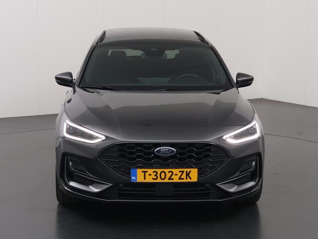 Ford FOCUS Wagon 1.0 EcoBoost Hybrid ST Line X | Elektr wegklapbare trekhaak | Panoramadak | Winterpakket | Adaptieve cruise control | Elektrische achterklep | B&O | Parkeercamera |