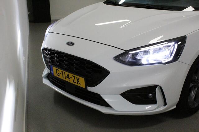Ford FOCUS 1.0 EcoBoost ST Line Business | PDC-V/A | NAVIGATIE | DAB-RADIO | CARPLAY | 17'LMV | AIRCO | D-GLAS | LED |