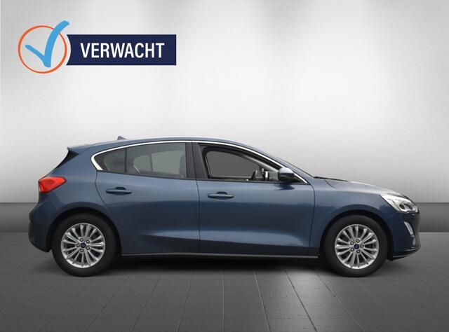 Ford FOCUS Titanium Design/ stoelverwarming/ voorruit verwarming/ lichtmeta