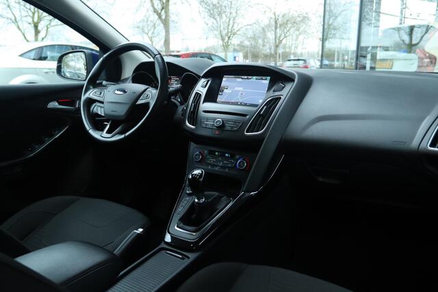 Ford FOCUS 1.0 TITANIUM ST-LINE SPORT | NAVI | KEY-LESS | CAMERA | PDC