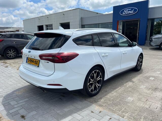 Ford FOCUS Wagon 1.0 EcoBoost Hybrid Titanium | Elektrisch uitklapbare trekhaak | Cruise Control | Winter Pack | Climate Control