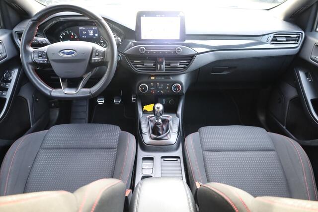 Ford FOCUS Wagon 1.0 EcoBoost ST Line Business TREKHAAK STUUR/STOEL/RUITVERW. B&O-AUDIO CARPLAY DAB CRUISE NAVI 2XPDC 17''LMV NAP
