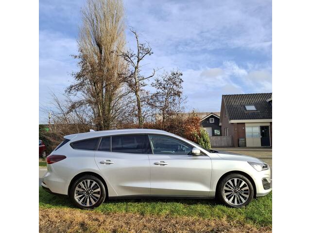 Ford FOCUS Wagon 1.0 EcoBoost Hybrid Titanium X