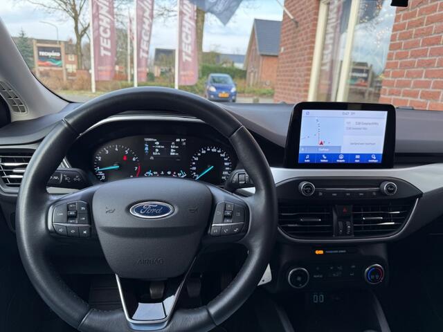 Ford FOCUS 1.0 EcoB. Tr Ed. bns TREKHAAK / CARPLAY / ANDROID / DAB+ / NAVI