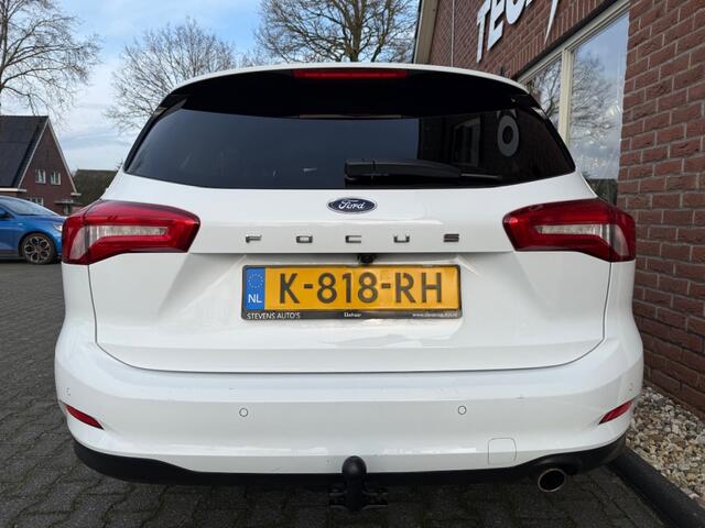 Ford FOCUS 1.0 EcoB. Tr Ed. bns TREKHAAK / CARPLAY / ANDROID / DAB+ / NAVI