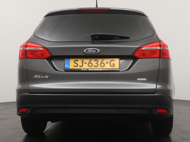 Ford FOCUS Wagon 1.0 Lease Edition - Navigatie - Apple Carplay/Android Auto - Lichtmetalen velgen