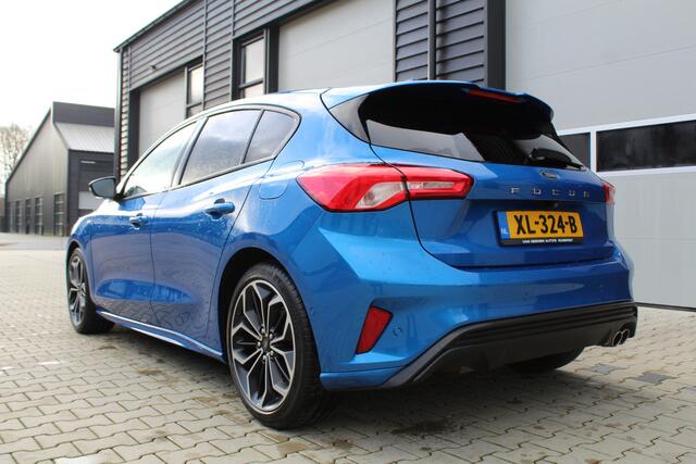 Ford FOCUS 1.0 126Pk EcoBoost ST Line Business | Stoelverwarming
