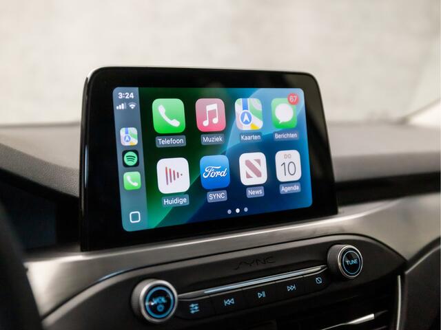 Ford FOCUS 1.0 EcoBoost Titanium Automaat (APPLE CARPLAY, GROOT NAVI, STUUR/STOELVERWARMING, ADAPTIVE CRUISE, SPORTSTOELEN, CLIMATE, TREKHAAK, GETINT GLAS, CAMERA, NIEUWE APK, NIEUWSTAAT)