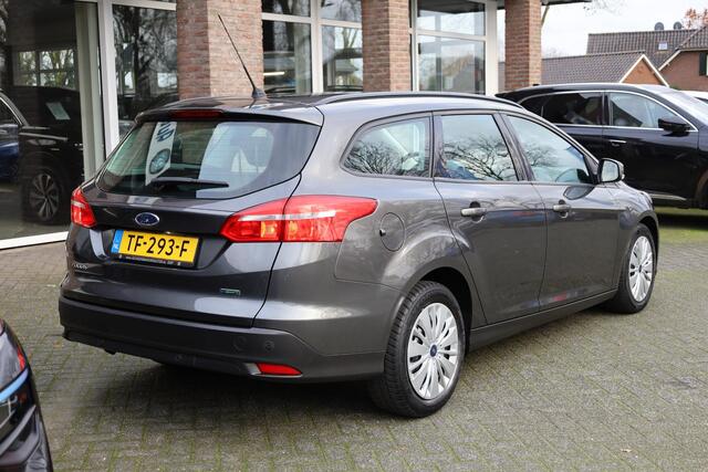 Ford FOCUS Wagon 1.0 STOELVERW. CRUISE NAVI DAB BT-TELEFOONVERB. PDC LMV