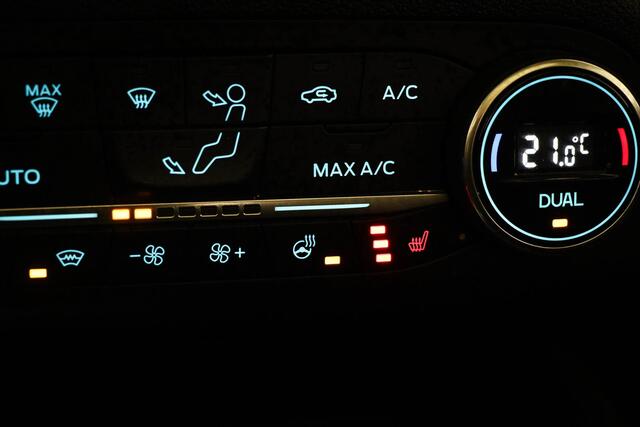 Ford FOCUS 1.5 EcoBoost Vignale | WINTER / VEILIGHEIDS- PACK | PANORAMDAK | APPLE | CAMERA