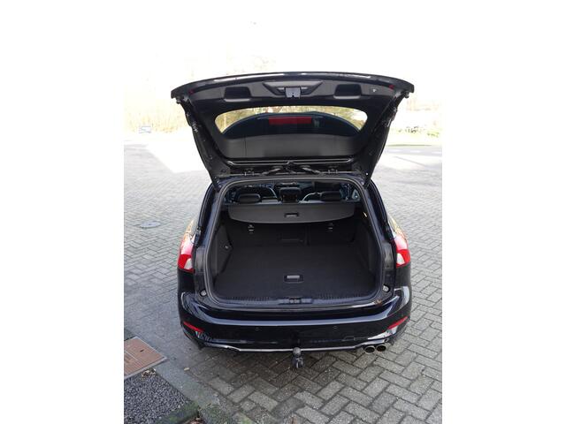 Ford FOCUS Wagon 1.5 EcoBoost ST Line 150PK AUTOM. PANO | VOL LEER | TREKH. | HUD | WINTERPACK