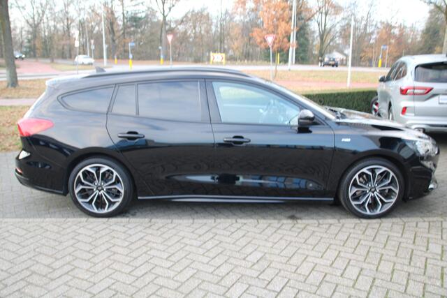 Ford FOCUS ST-Line 1.0 EcoBoost 125 PK Wagon Automaat TREKHAAK | WINTER PACK | XENON