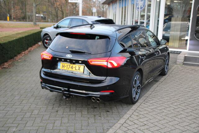 Ford FOCUS ST-Line 1.0 EcoBoost 125 PK Wagon Automaat TREKHAAK | WINTER PACK | XENON