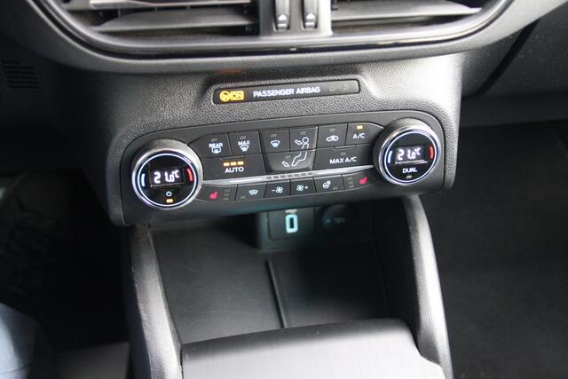 Ford FOCUS ST-Line 1.0 EcoBoost 125 PK Wagon Automaat TREKHAAK | WINTER PACK | XENON