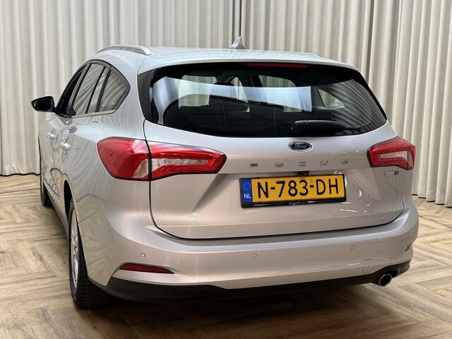 Ford FOCUS Wagon 1.0 EcoBoost Hybrid Trend *Org.NL!* Carplay / Camera / Cruise / LED / Navigatie / 16'' LMV