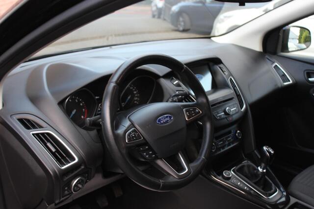 Ford FOCUS Wagon 1.0 Titanium Technology Pack, Winter Pack, Navigatie/Carplay, Keyless