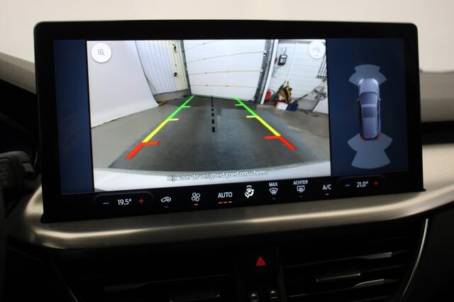 Ford FOCUS 1.0 EcoBoost Hybrid Titanium X wagon - Carplay, Navi, Cruise, Camera