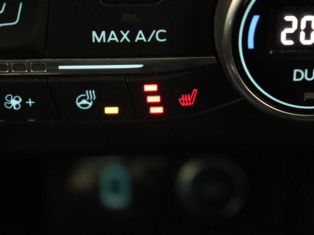 Ford FOCUS 1.0 EcoBoost Titanium | Adaptive Cruise | Bang & Olufsen | Stoel & Stuurverwarming | Camera | Full LED | Park Assist | DAB+ | Climate control | Parkeerhylp | Carplay | Navigatie