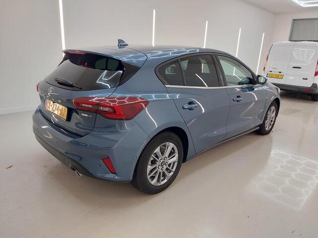 Ford FOCUS 1.0 EcoB Hybrid Titanium Groot Navi Camera Winter Parking pack 5drs 12.600km NL-Auto