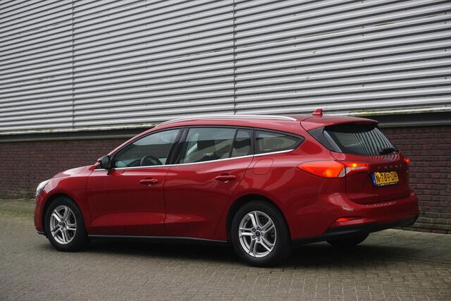 Ford FOCUS Wagon 1.0 EcoB.125pk Hybrid Business/Winterpakket/ Dealeronderhouden/1e Eigenaar.