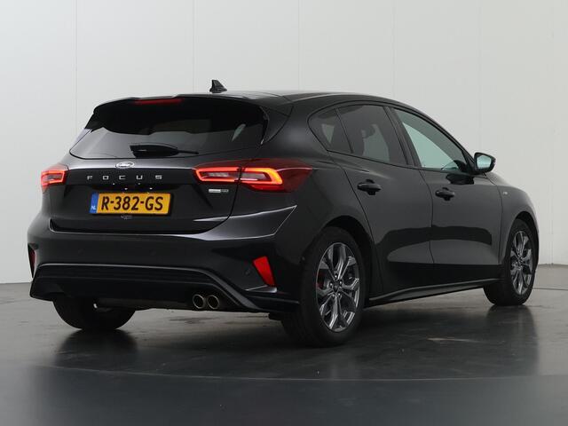 Ford FOCUS 1.0 EcoBoost Hybrid ST Line Style | Navigatie | Winterpakket | Parkeercamera | Stoelverwarming | Climate Control |