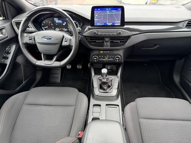 Ford FOCUS 1.0 EcoBoost ST Line Business * Panoramadak * Head-Up * Led * Navi * Bose * Key-Less * Climatronic *
