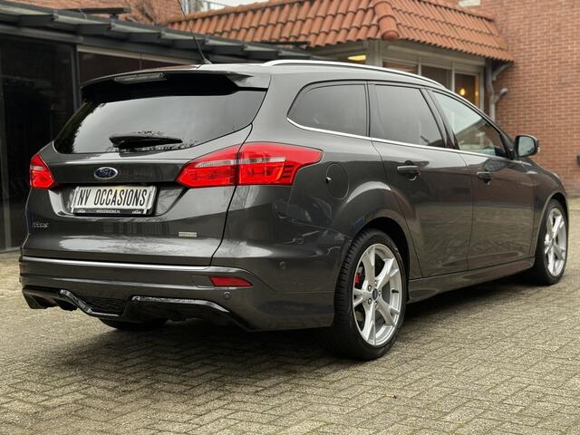 Ford FOCUS Wagon 1.0 Titanium ST-LINE/18"LV/STOEL/STUURVW/CRUISE/VOL/UNIEK/DEALEROH!!