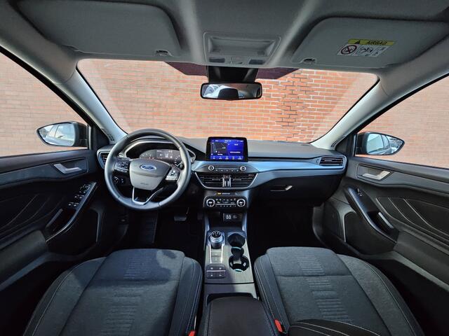 Ford FOCUS Wagon 1.0 EcoBoost 125PK Active Automaat Winterpack 17" Velgen Navigat