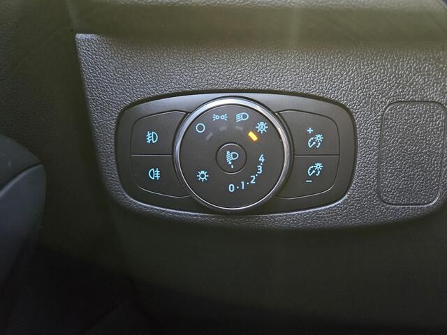 Ford FOCUS Wagon 1.0 EcoBoost 125PK Active Automaat Winterpack 17" Velgen Navigat