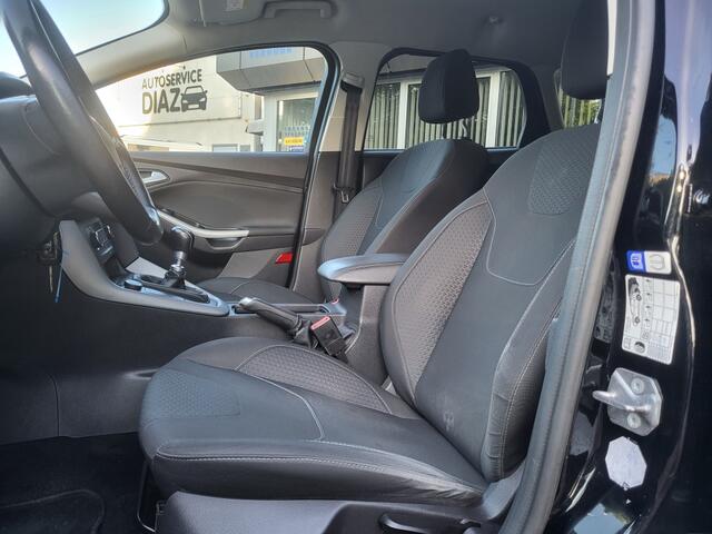 Ford FOCUS Wagon 1.5 Titanium Edition Eerste eigenaar Automatische airco Stoelver